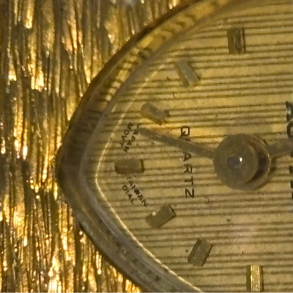 Vintage Austin Small Heart Face Gold Color Bracelet Watch. - Picture 10 of 16